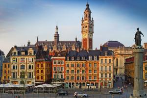 Color photo of the Grand Palais in Lille, France
