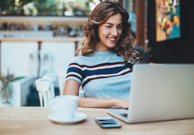 content marketer posting content 