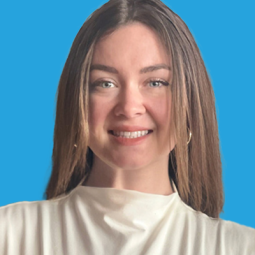Maggie Schroeder Headshot