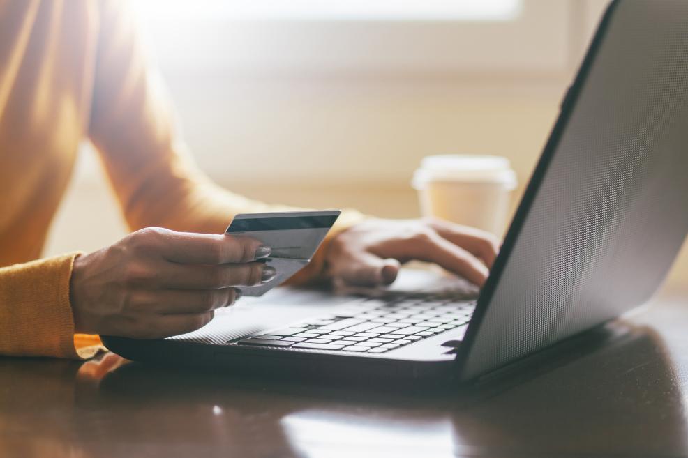 With Acquia Commerce Experiences, you get all of the tools you need to create contextual, content-rich experiences for your buyers.