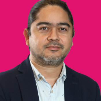 Ottmar Headshot Pink
